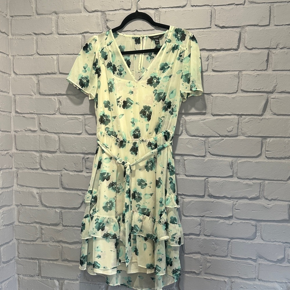 NEW Simply Vera Vera Wang High Low Floral Dress - Cream and Blue size S